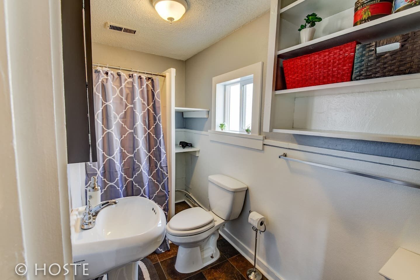 City Center Cottage Netflix, Mtns & Adventure!