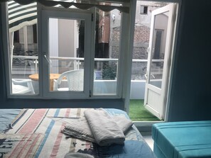 1 bedroom, individually furnished, free WiFi