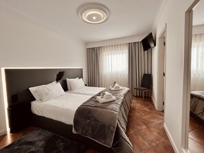 Deluxe Double or Twin Room | Soundproofing, free WiFi, bed sheets