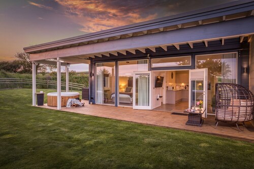 Top Meadow -  a lodge that sleeps 2 guests  in 1 bedroom