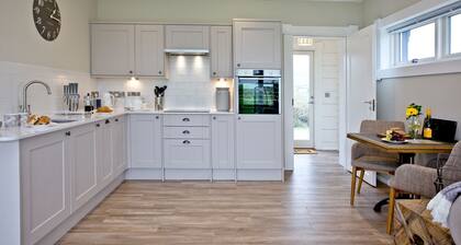 Top Meadow - a lodge that sleeps 2 guests in 1 bedroom