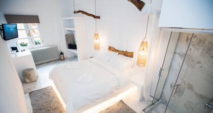 Blue Mountain Guesthouse "Meliti”