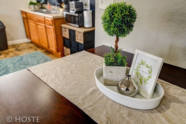 公寓 (1 Bedroom) | 1 間睡房、熨斗/熨衫板、Wi-Fi、床單