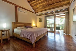 3 bedrooms, in-room safe, free WiFi, bed sheets
