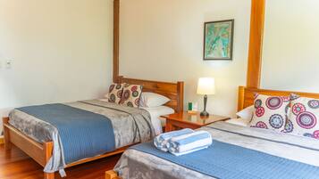 3 slaapkamers, een kluis op de kamer, gratis wifi, beddengoed