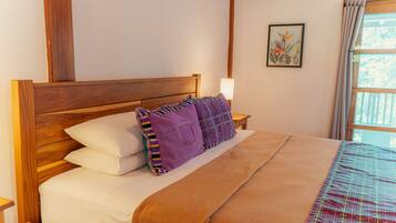 3 slaapkamers, een kluis op de kamer, gratis wifi, beddengoed