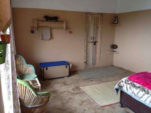 Habitación doble Confort | Área de sala de estar