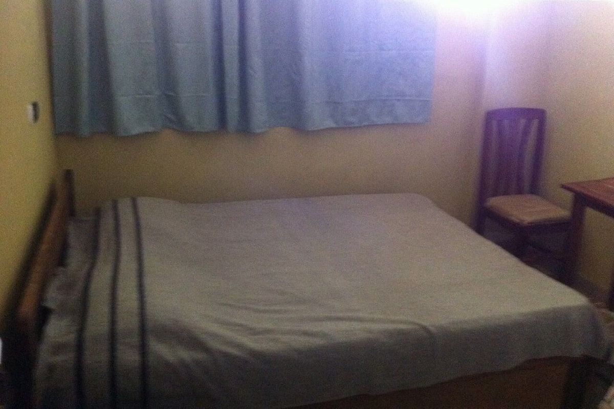 Comfort Single Room | Extra beds