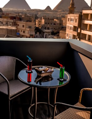 Executive Double Room, Jetted Tub (Pyramids View) | Balcony view