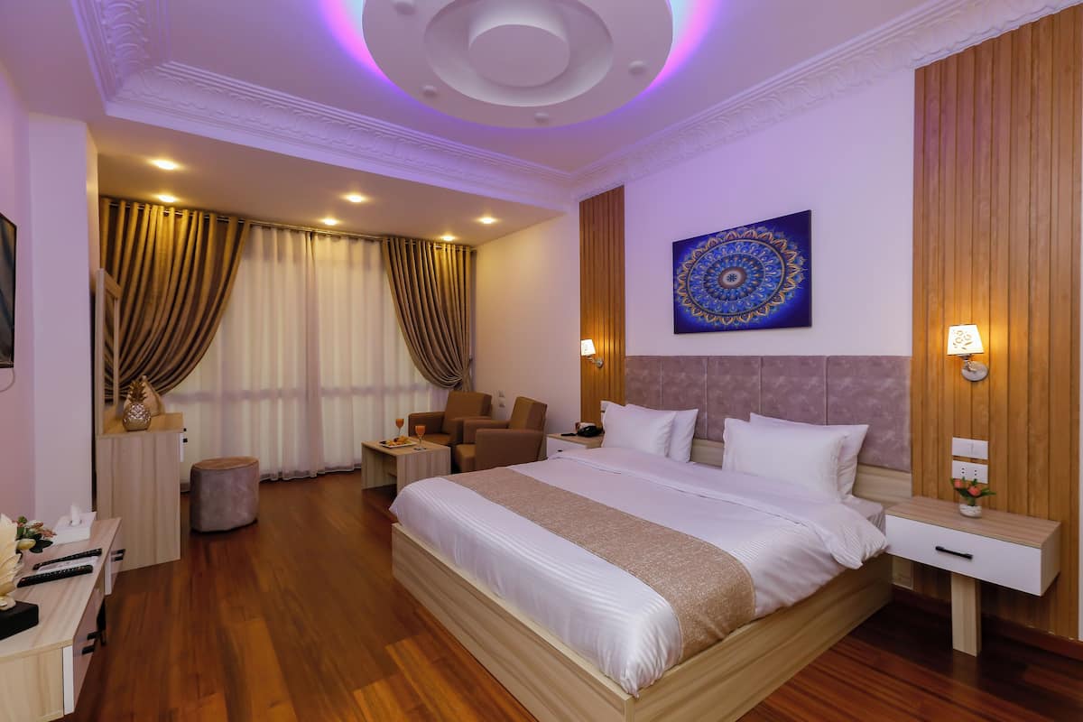 Standard Double Room, City View | 1 bedroom, minibar, in-room safe, desk