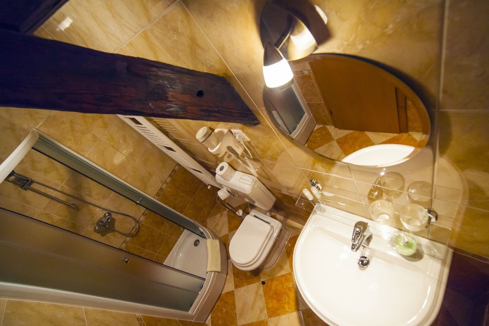 Double Room, City View | Bathroom | Hair dryer, towels, soap, shampoo