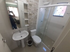 Douche, bidet