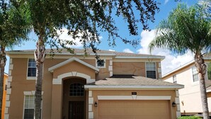 Exterior - West Facing 6 Bed 5.5 Bath Villa With Private Pool & Spa. Conservation Views (Davenport)