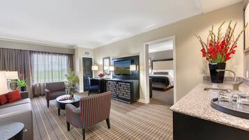 Habitación presidencial | Escritorio, espacio para trabajar con laptop y wifi gratis