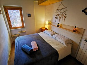 3 Schlafzimmer, Schreibtisch, kostenloses WLAN, Bettwäsche