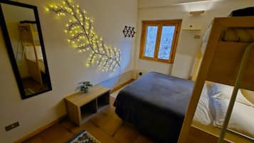 3 chambres, bureau, Wi-Fi gratuit, draps fournis