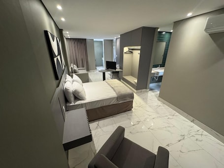 1 habitación, minibar, escritorio y wifi gratis