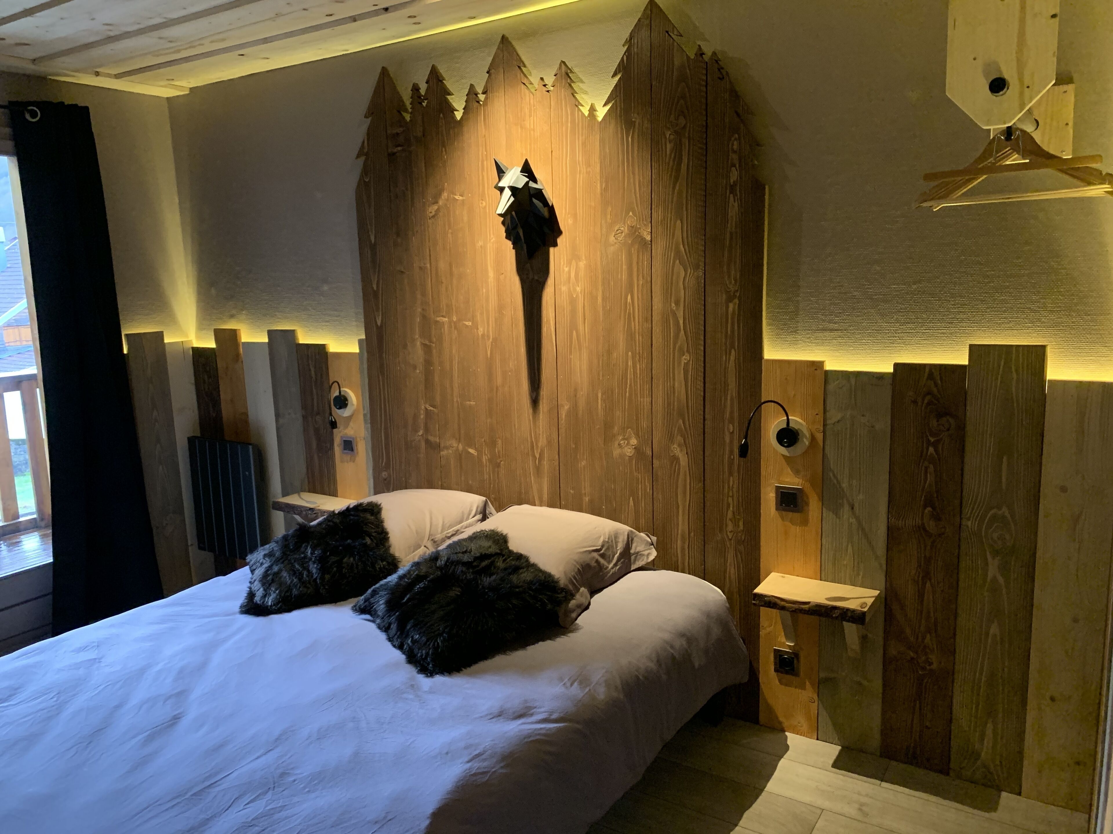 5 chambres, lit parapluie, Wi-Fi gratuit, draps fournis