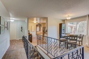 Maison (4 Bedrooms) | Restauration dans la chambre