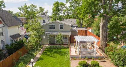 3 Bedroom Downtown with Firepit