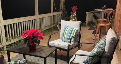 Private Basement Apartment on 7 Acres Minutes From Airport