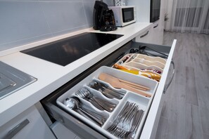 Microwave, dishwasher