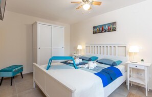 3 bedrooms, in-room safe, travel cot, free WiFi