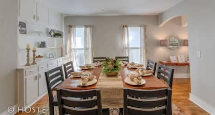 3BR Of Downtown King Bed, Dining, Has It All!