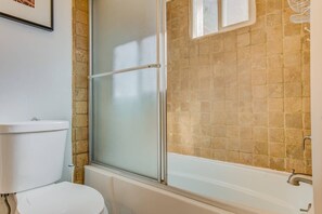 單棟房屋 (2 Bedrooms) | 浴室