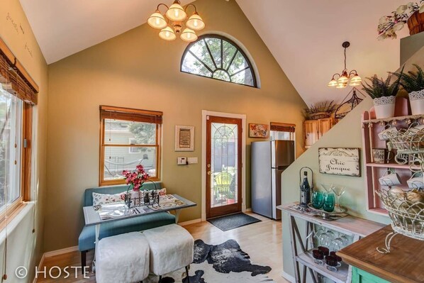 House (2 Bedrooms) | 2 bedrooms, iron/ironing board, bed sheets - Chic Boutique Wine + Mtns Walk Everywhere (Colorado Springs)