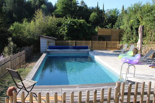 House with heated pool in the Val d´Emeraude