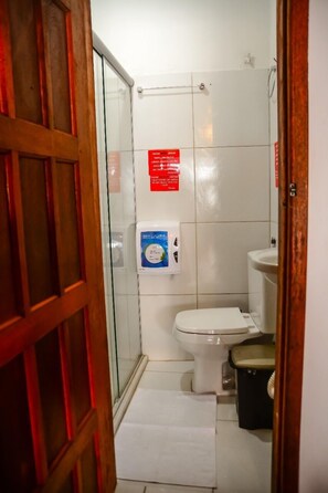 Quarto 2 | Bathroom