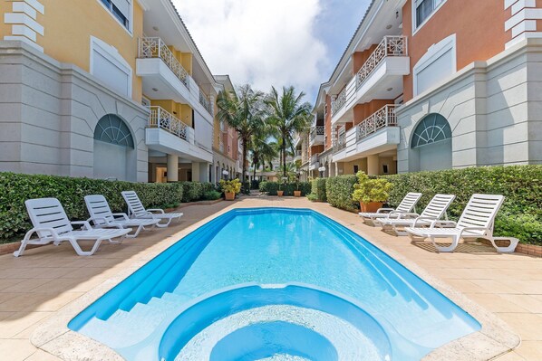 Superior Apartment | Pool - Apto c/ churrasq. 2 suítes 900m da praia VDI208 (Florianópolis)