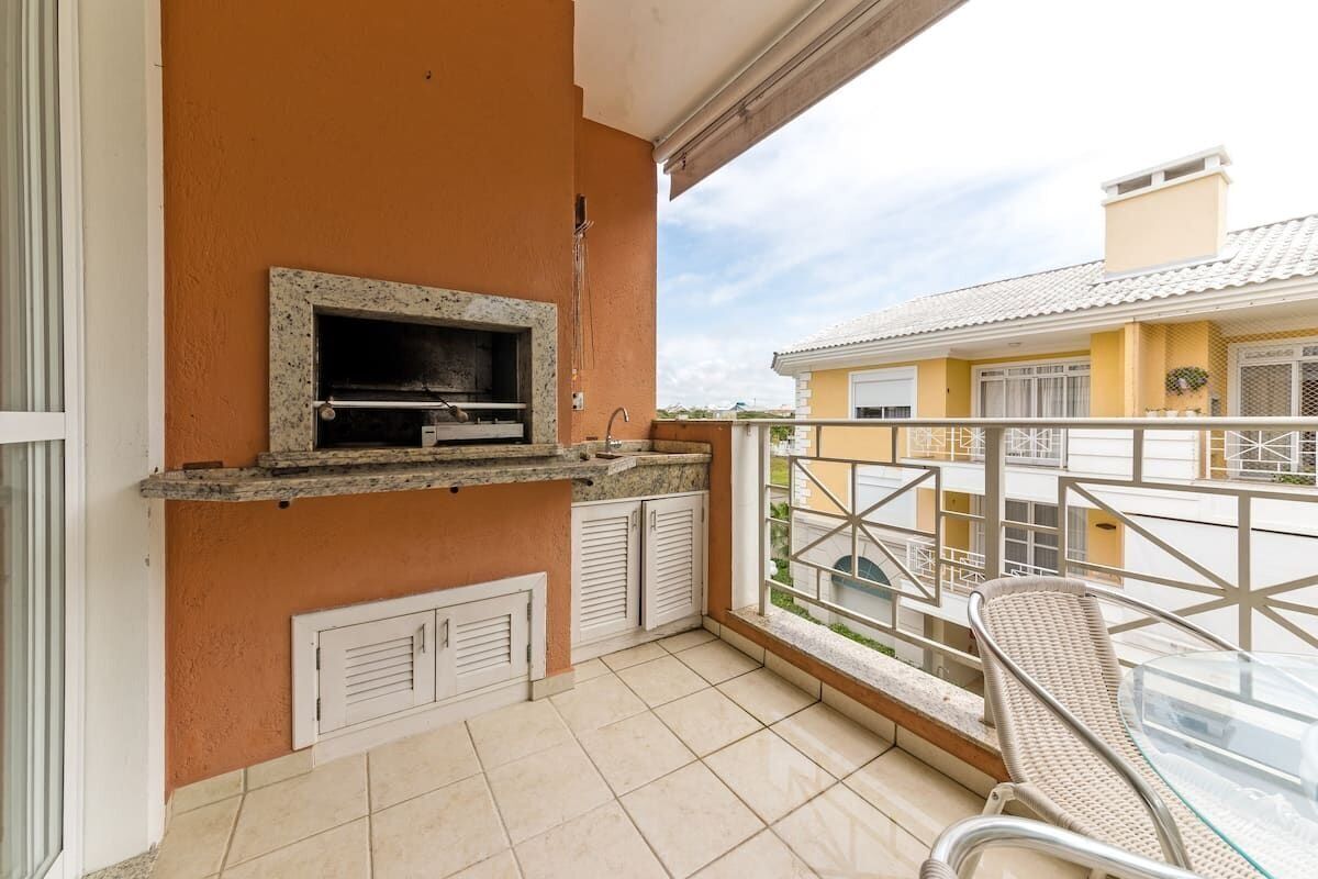 Superior Apartment | Property grounds