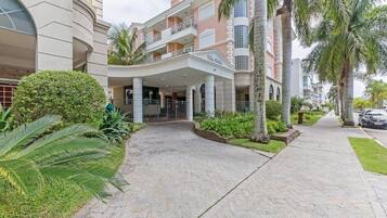 Superior Apartment | Exterior