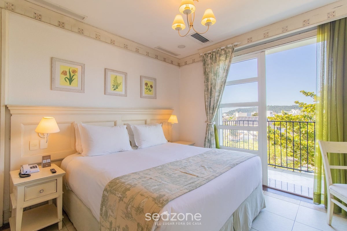 Studio Confort, vue mer | 1 chambre, coffres-forts dans les chambres, chambres insonorisées