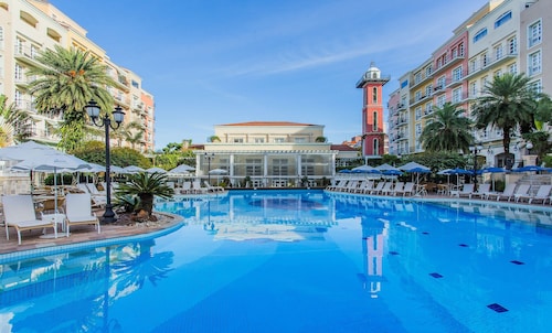 Confortáveis Studios no IL Campanario Resort ILCJR