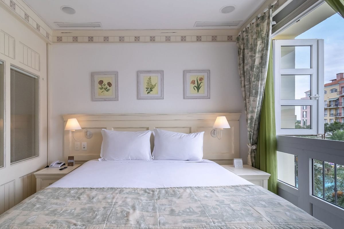 Appartement Deluxe | 1 chambre, coffres-forts dans les chambres, chambres insonorisées