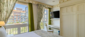 Confortáveis Studios no IL Campanario Resort ILCJR