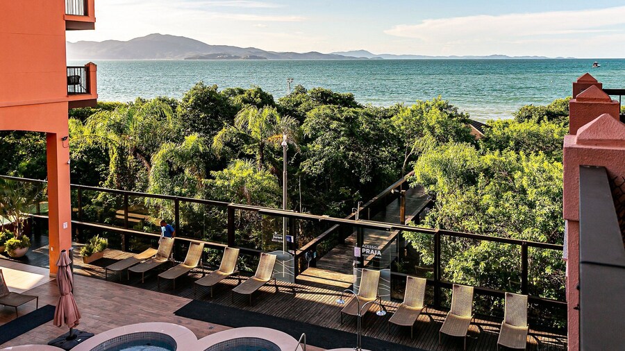 Estúdios Modernos em Resort pé na areia - Jurerê Beach Village JBVJR