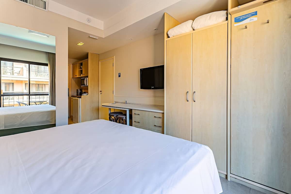 1 bedroom, soundproofing, iron/ironing board, free WiFi
