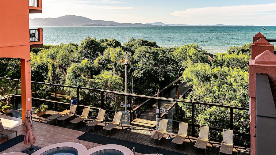 Estúdios Modernos em Resort pé na areia - Jurerê Beach Village JBVJR