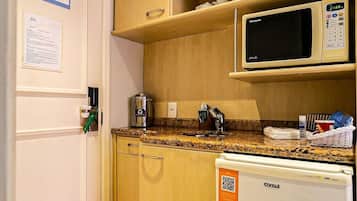 Monolocale | Cucina privata | Mini-frigorifero, microonde, pentole/stoviglie/utensili