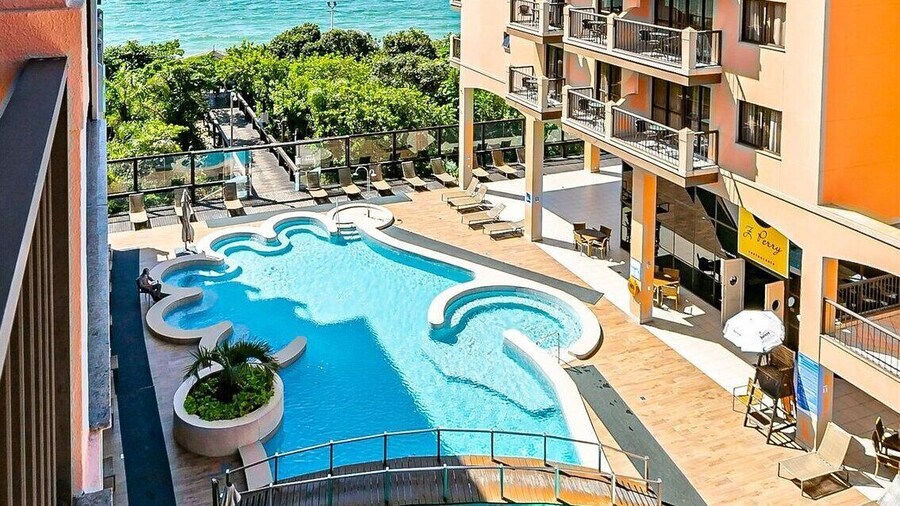 Apto em Resort pé na areia JBV