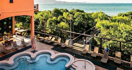 Estúdios Modernos em Resort pé na areia - Jurerê Beach Village JBVJR