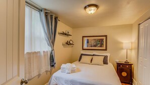 บ้านพัก (2 Bedrooms) | 2 ห้องนอน, เครื่องนอนระดับพรีเมียม, ผ้านวมขนเป็ด
