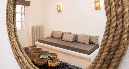 Blue Mountain Guesthouse "Gaias”