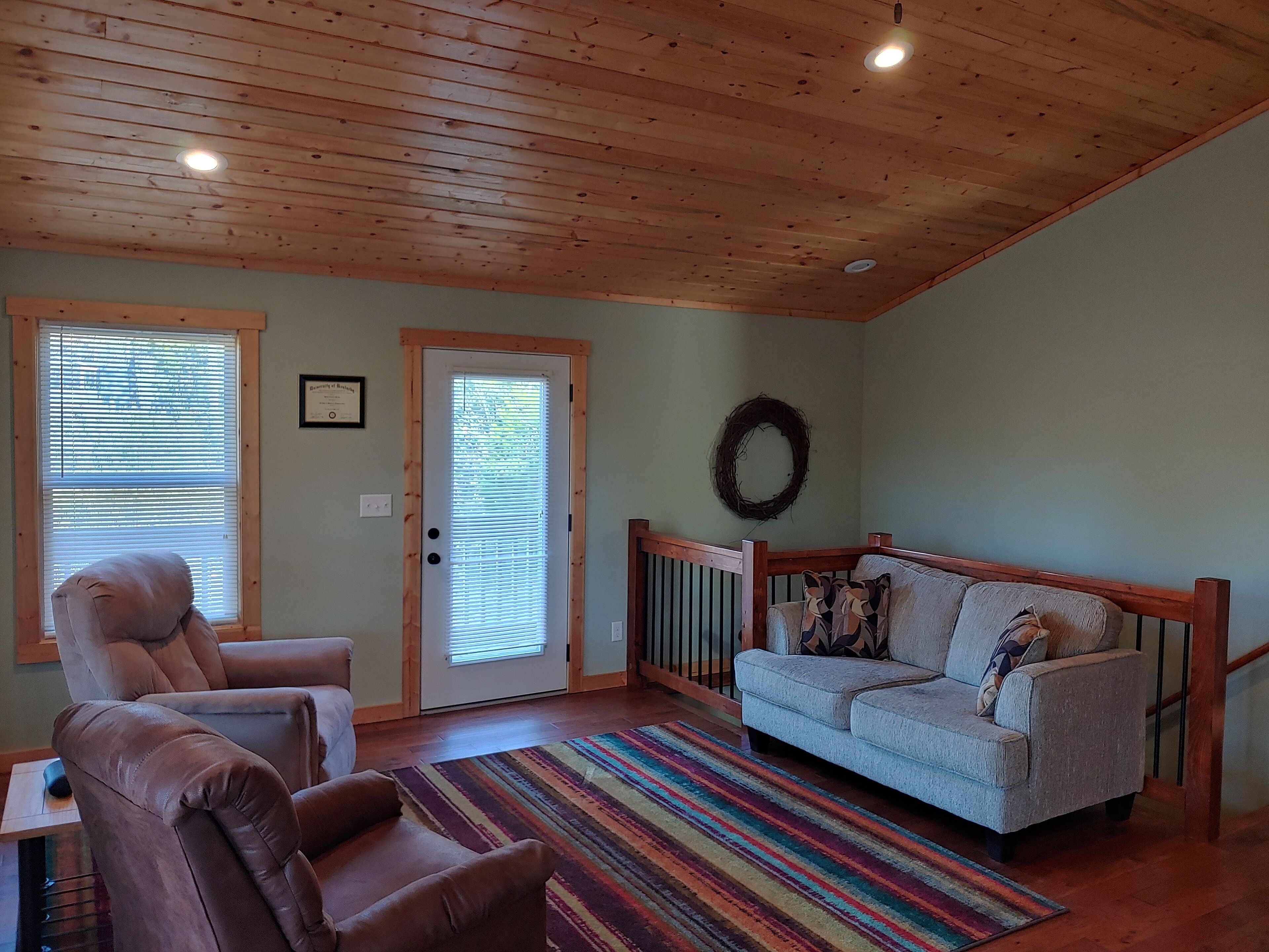 Charming Nolin Lake Retreat