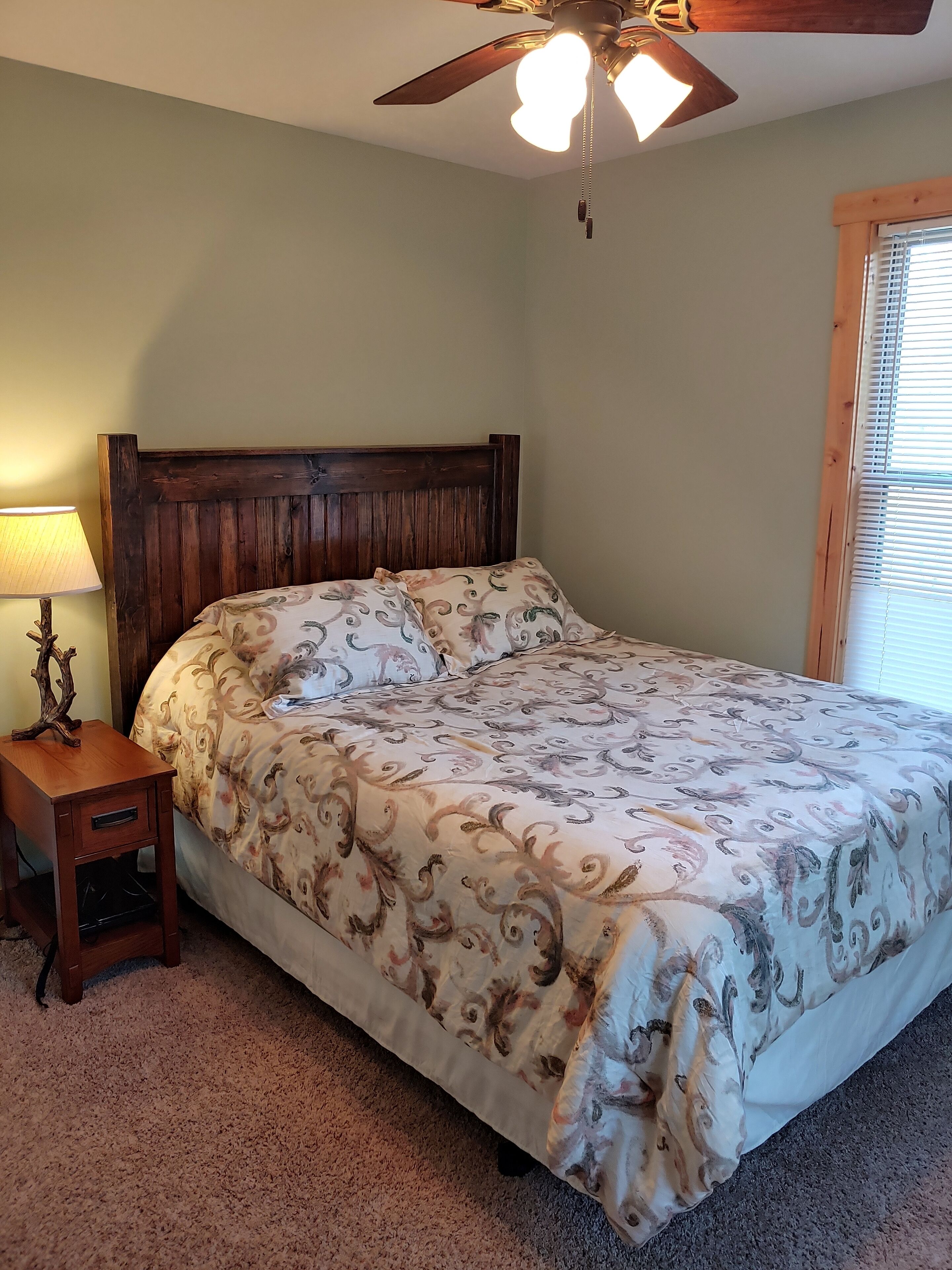 Charming Nolin Lake Retreat