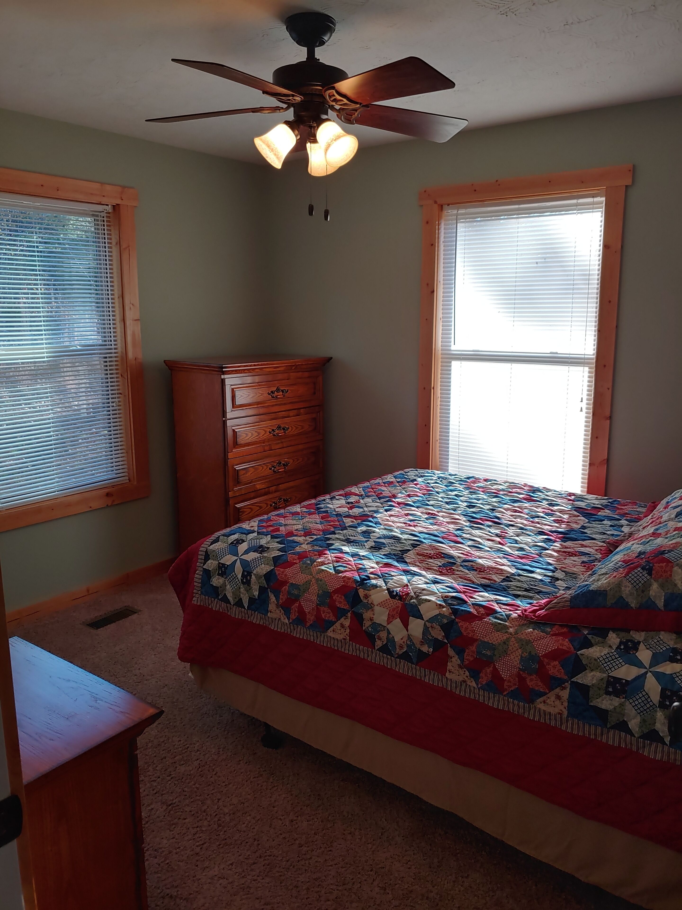 Charming Nolin Lake Retreat